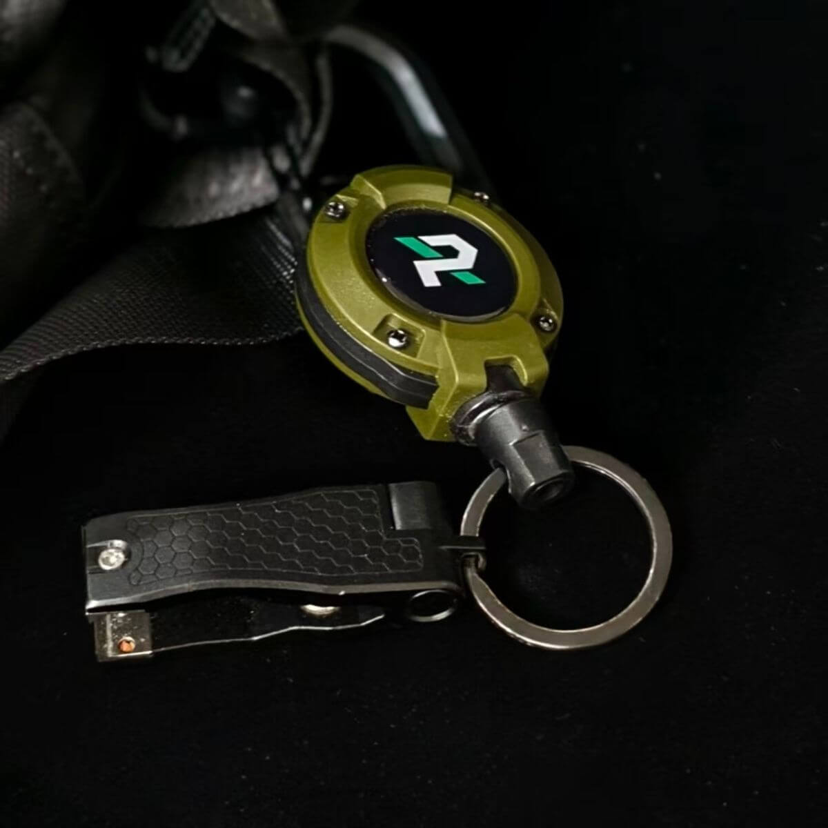Fly Fishing Zinger Retractor – PE Cord | Carabiner Clip Fly Fishing Zinger show