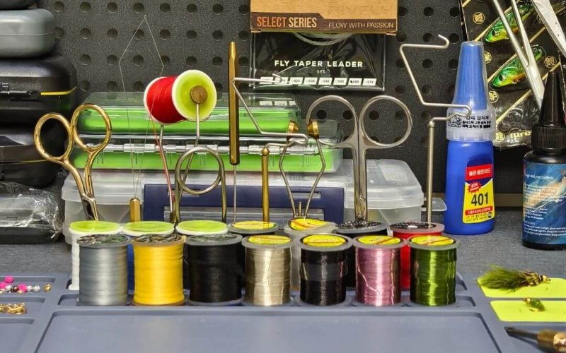 Tying Mats & Tools